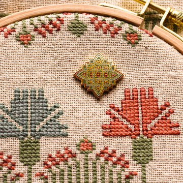 Needle Minders – Colour and Cotton